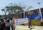 Moradores do entorno do aterro do CIAS encerram desfile de 7 de setembro em Várzea Paulista